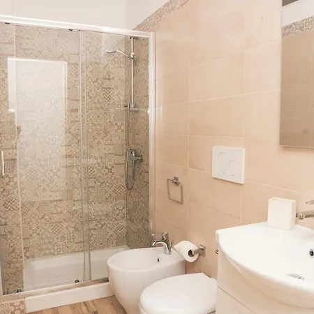 Ap - Flats&rooms Aparthotel